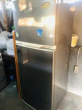 JUAL KULKAS 2 Pintu, bekas, electrolux, no minus
