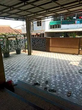 Rumah Strategis Pinggir Jalan dekat Kampus STKIP Pasundan Cimahi