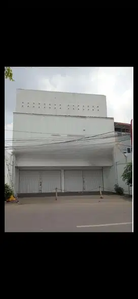 Ruko Lt 212 Strategis untuk Usaha Resto, Apotik, Dealer, Dll