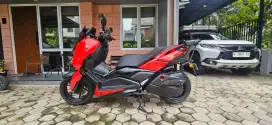Yamaha XMAX connected 2023 km 4ribu tangan 1 dari baru.
