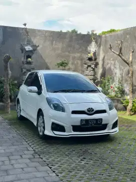 Yaris TRD Sportivo 2012 manual putih