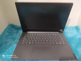 LENOVO v14 slim core i3 GEN 10/RAM 4 ddr4/SSD 256/windows 11 mulus
