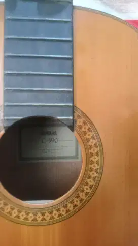 Gitar yamaha c390 ori mulus terawat kinclong