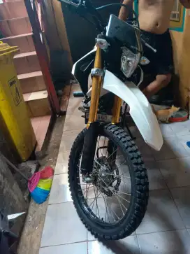 Honda CRF 150R (2023)