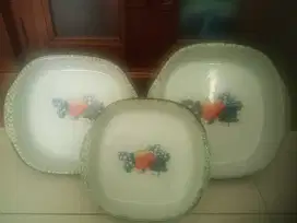 Piring keramik + rotan saji satu set isi 3