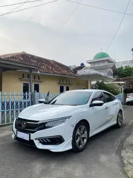 CIVIC PRESTIGE TURBO MATIC 2017