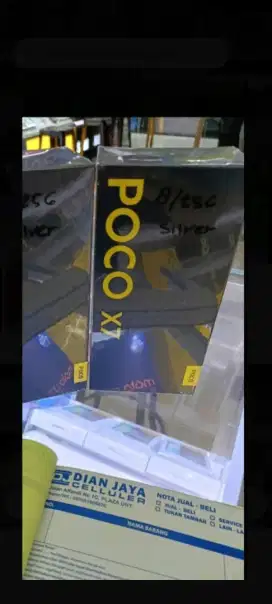 Xiaomi poco X7 ram 8gb layar lengkung