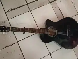 DIJUAL GITAR YAMAHA FG 425 BEKAS