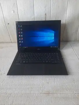 Fujitsu I5-4210| 4gb| hdd 500gb| 14in| w10