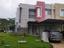 Rumah Hoek Canary The Spring Gading Serpong 2 Lantai Semi Furnished