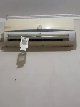 Di jual ac sharp