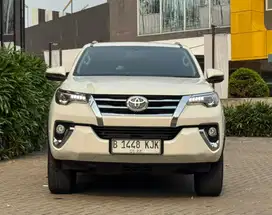 FORTUNER VRZ 2018 PUTIH LIKENEW