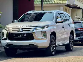 Pajero Sport Dakar 4x2 2022 putih Pribadi bukan Dealer