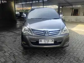 Innova V Diesel Metic 2010