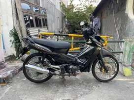 Revo 2008 Ruji Hitam