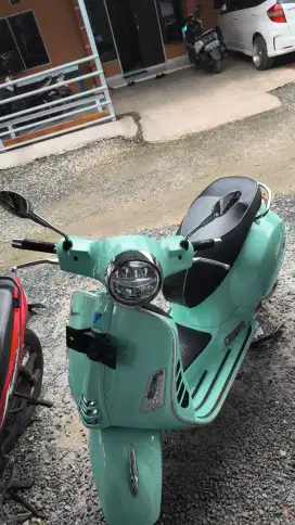 Vespa GTS 150 Classic 2022 KM 8.100 ABS