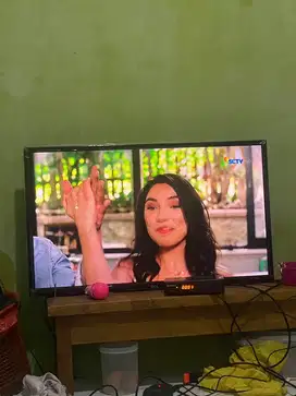 tv tcl + tep top box + antena
