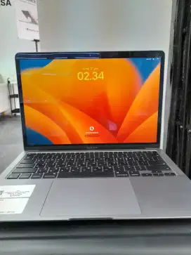 Macbook air 2020 (M1) 8/256gb