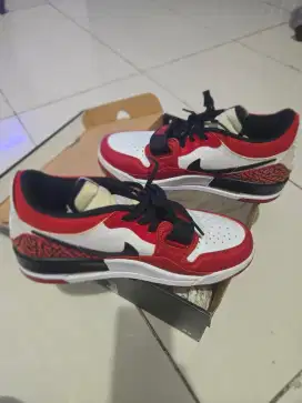 Sepatu Air jordan di jamin ORI, dus lengkap