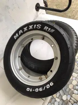 Velg vespa ring 10 ban maxxis r1 90/90-10 PTS Super Sprint bonus ban