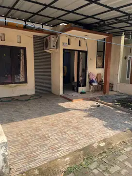 Jual Rumah masih bisa nego Sangat murah di Pamulang Tangerang selatan