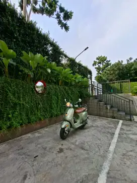 Piaggio Vespa LXV 150 3v.ie Fullpaper koleksi kondisi istimewa