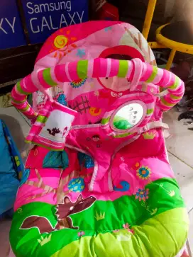 Kereta, bouncer dan alat mandi baby