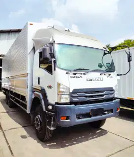 ISUZU GIGA TRONTON FVM LONG WINGBOX ISTIMEWA HINO LOHAN FUSO WING BOX