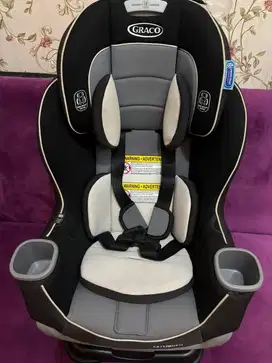 Car seat Graco extend2fit