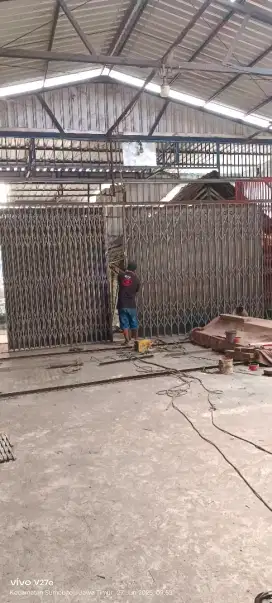 Pintu harmonika