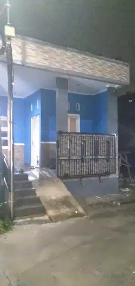 Disewakan rumah diperum graha mas serpong
