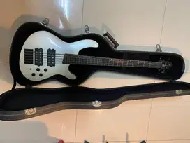 Dijual Bass CORT C5H Good Condition | 5 Strings.