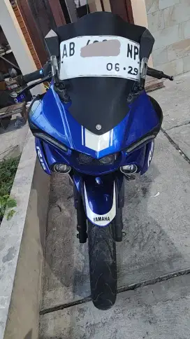 Yamaha R15 V2 full Modif