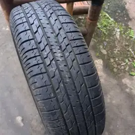 Ban mobil 205 65 15 bridgestone b390 innova dll