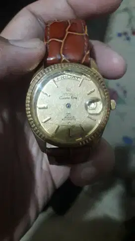 Jam tangan Titoni cosmo king