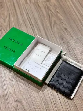 NEW & NETT!! - AUTHENTIC BOTTEGA VENETA CARDWALLET
