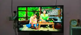 Dijual TV Merk LG 32 inc (paket komplit)