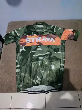 Jersey Sepeda Strava