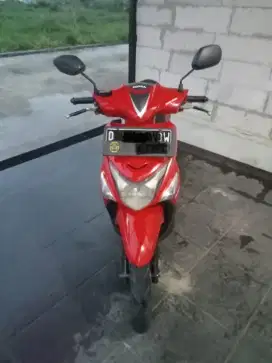 Jual Beat pop FI tahun 2015 Bdg setangan ex wanita mulus