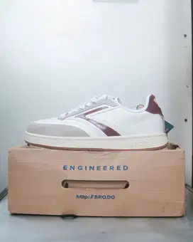 Brodo Ace Tennis Ivory Maroon, Size 41