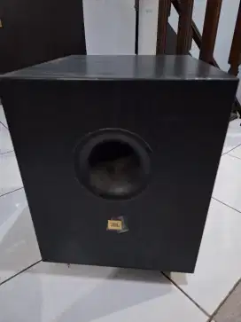 Sub woofer jbl 6 inc