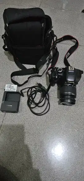 Camera DSLR Kiss X4