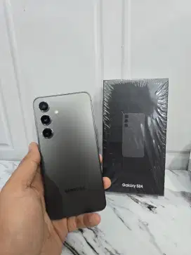 Samsung s24 8/256 like new umur 1 bulan garansi panjang