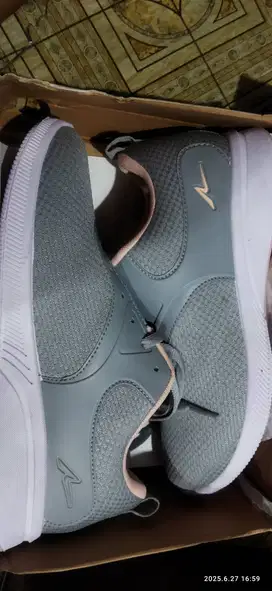 Sepatu wanita Ando baru murah aja