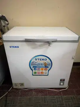 Freezer Box STEKO – 200 Liter, Hemat Daya