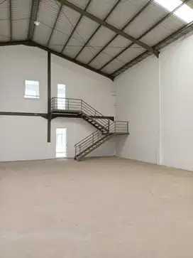 Di sewakan gudang dgn kantor 2 LT tangerang