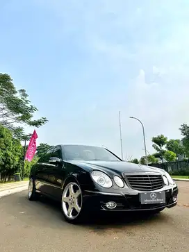 Mercedes-Benz E200