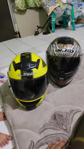 Helm full face bekas rasa baru