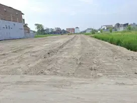 TANAH KARANGANYAR DEPAN AL ALBIDIN