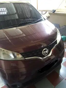Dijual : Nissan Evalia 2012 merah tipe XV matic